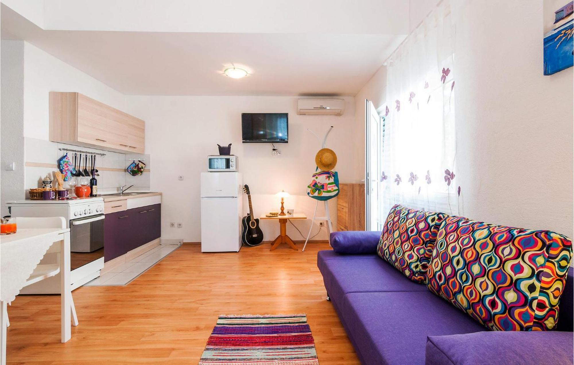 Nice Apartment In Vinjerac With Kitchen Zewnętrze zdjęcie